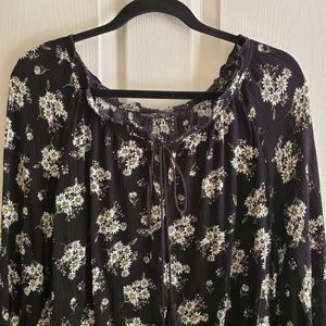 Shein Floral Daisy Long Sleeve Blouse Size 1XL Black with White Daisies